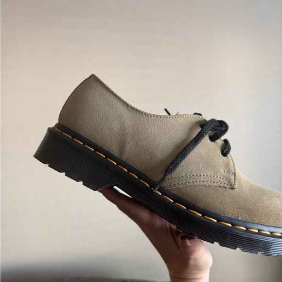 Dr. Martens 1461 Suede Lace Loafers Sz 8 Mens 10 Womens in Tan Unisex - Picture 4 of 8